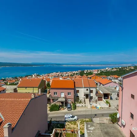 Lili Apartman *