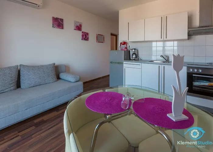 Apartman Lili *